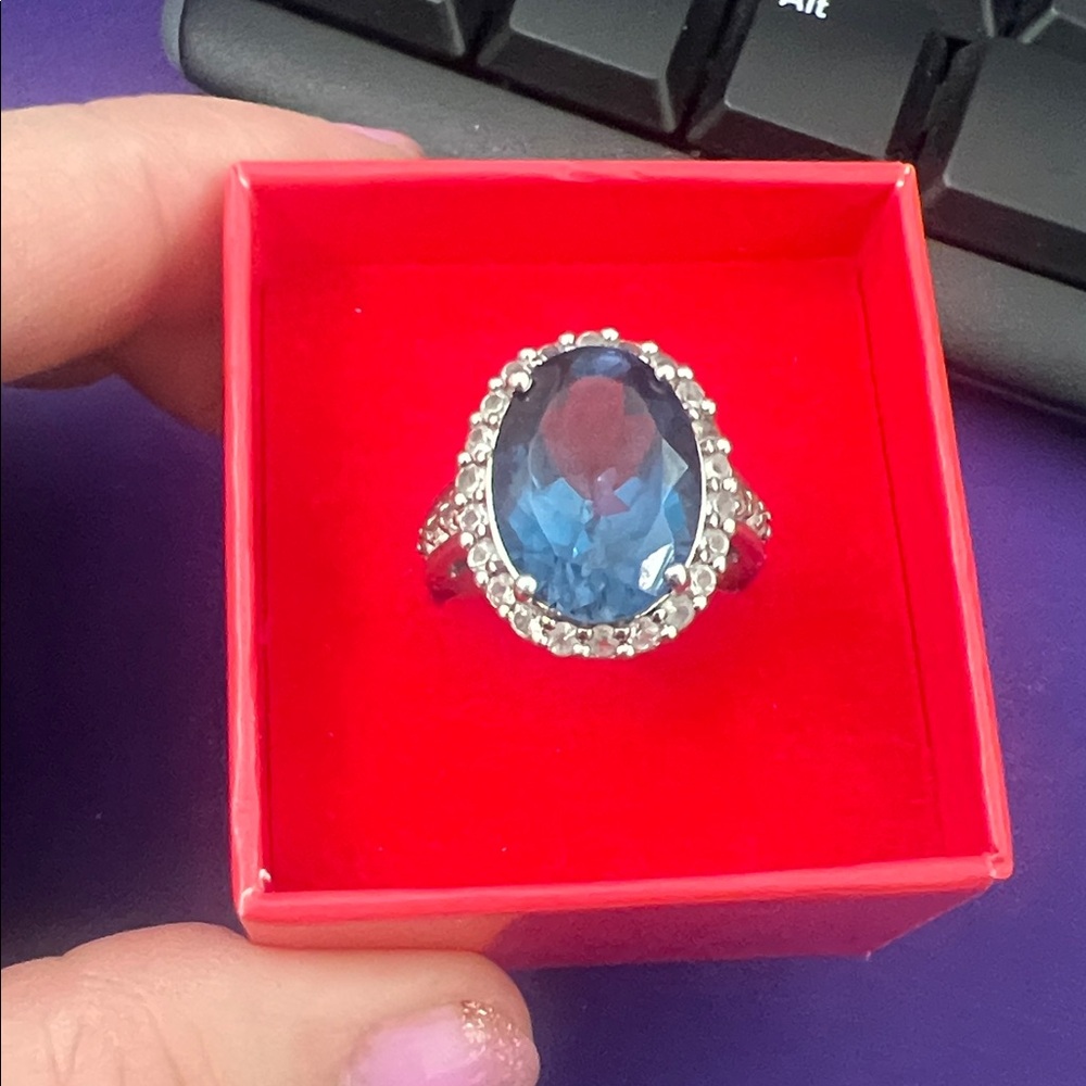 Elegant Sterling Silver Ring